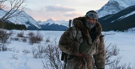 Aucun homme ni Dieu : massacre dans le Grand Nord