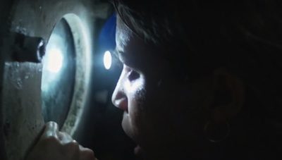 Exit : métro, boulot, claustro