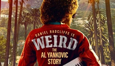 Daniel Radcliffe sort l’accordéon et la fausse moustache dans Weird