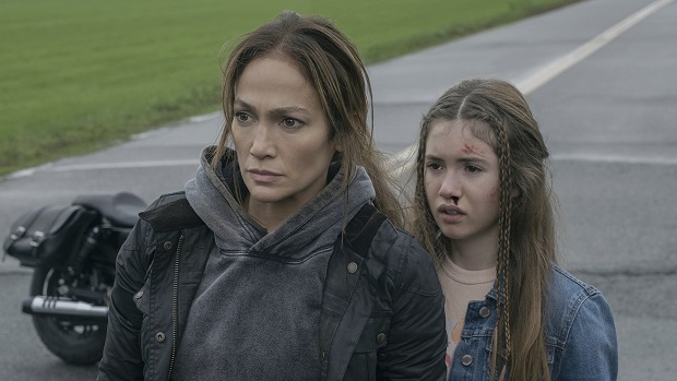 Bande-annonce : Jennifer Lopez tuerait tout pour sa fille dans The Mother
