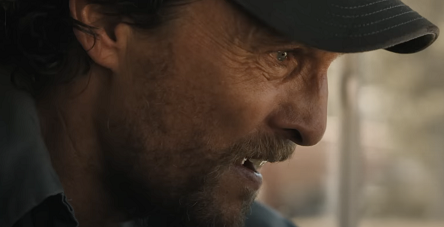 Matthew McConaughey affronte un brasier infernal dans The Lost Bus