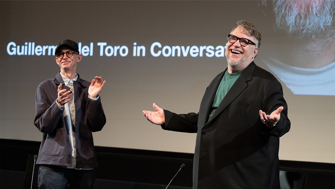 Le prochain film de Guillermo del Toro sera Le Géant Enfoui