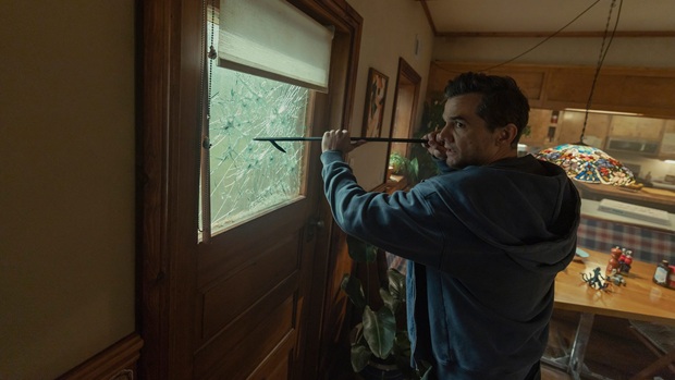 Le trailer de The Last House confine Wagner Moura à domicile