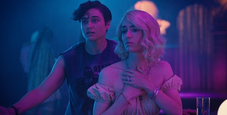 Queens of the Dead : zombies, glitter et esprit queer